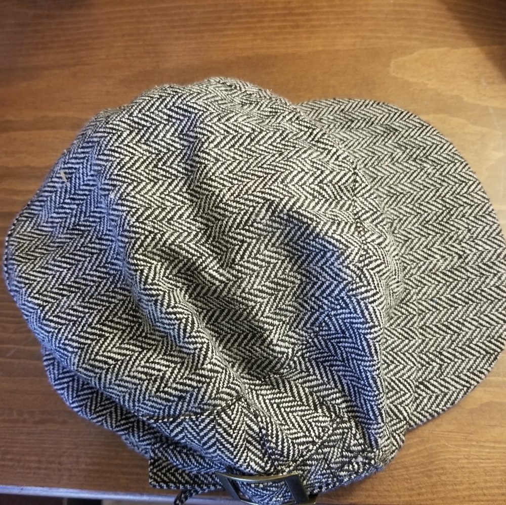 Hat - Picture 3 of 3